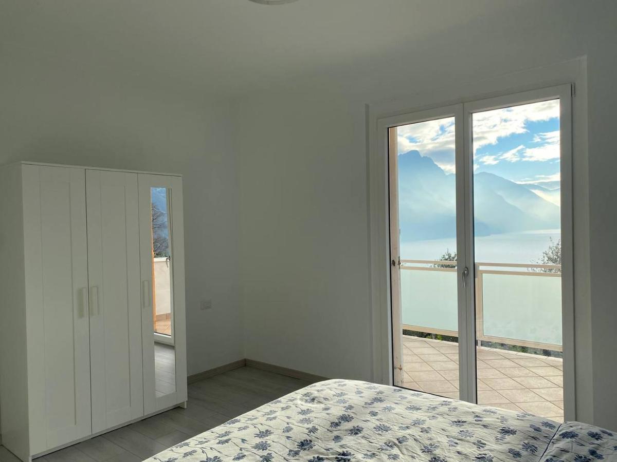 Happy Guest Apartments - Blue Apartment Riva di Solto Ngoại thất bức ảnh